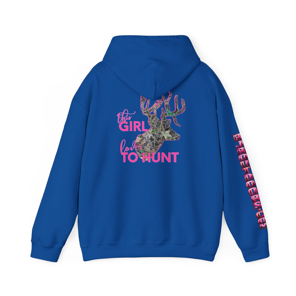 This Girl Loves To Hunt Heavy Blend™ Hooded Sweatshirt