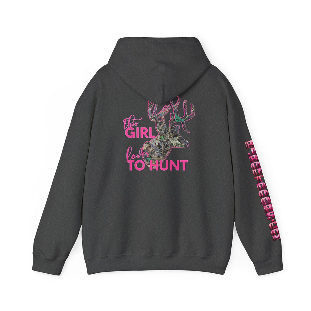 This Girl Loves To Hunt Heavy Blend™ Hooded Sweatshirt
