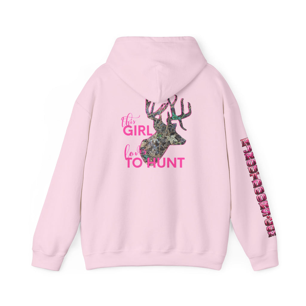This Girl Loves To Hunt Heavy Blend™ Hooded Sweatshirt